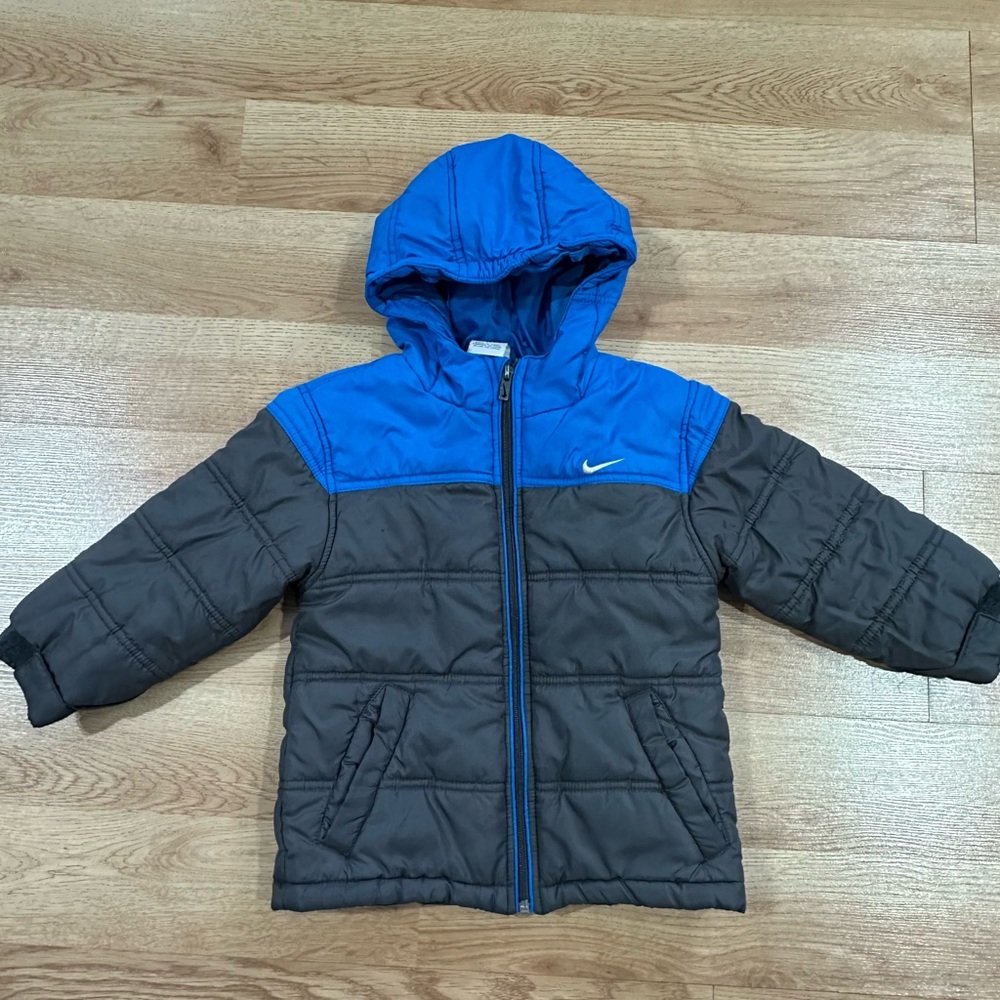 Kids Nike Jacket❄️ Blue/Gray Size 3 Used